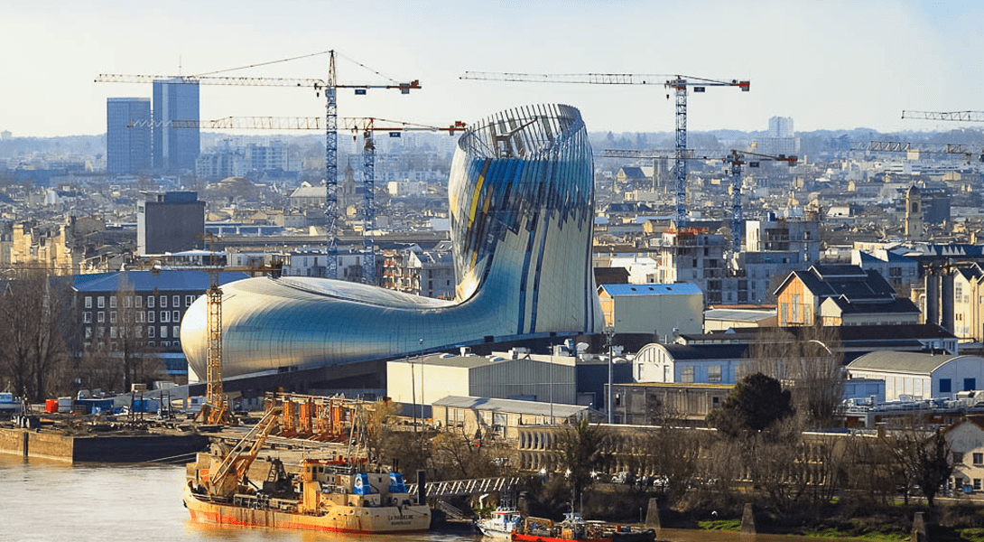 vue de Bordeaux metropole : bilan des implantations économiques
